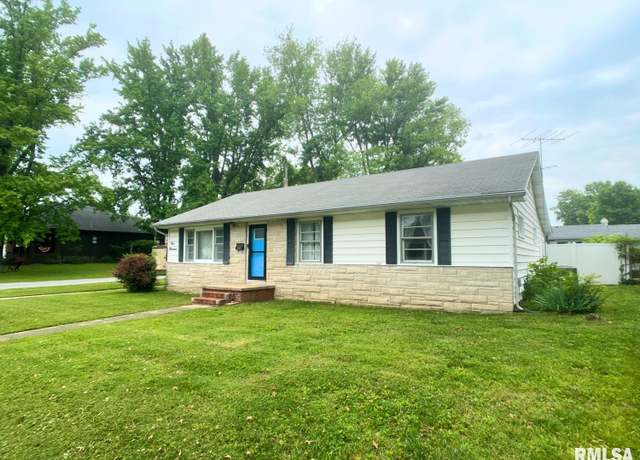 Property at 500 S Pennsylvania Ave, Carterville, IL 62918, 3 beds, 2 baths