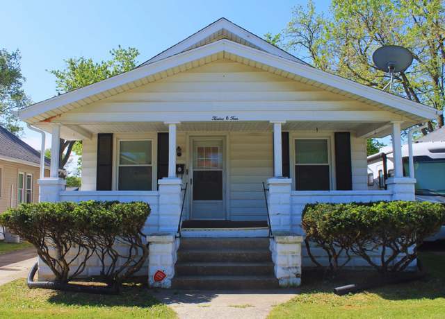 Property at 1204 W Virginia Ave, Peoria, IL 61604, 2 beds, 1 bath