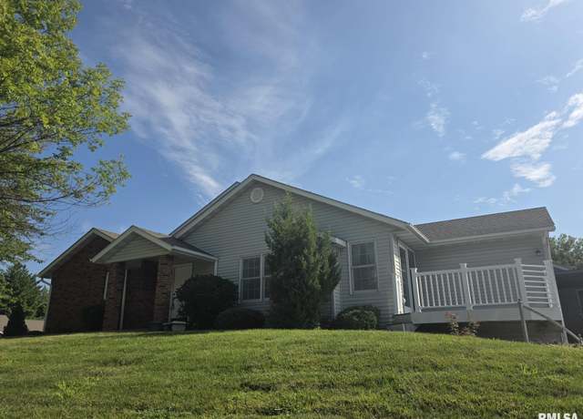 Property at 2704 Kings Pointe NE #2704, Quincy, IL 62305, 4 beds, 3 baths