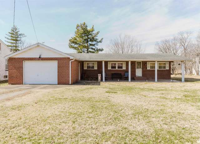 Property at 1608 N State St, Marion, IL 62959, 2 beds, 1 bath