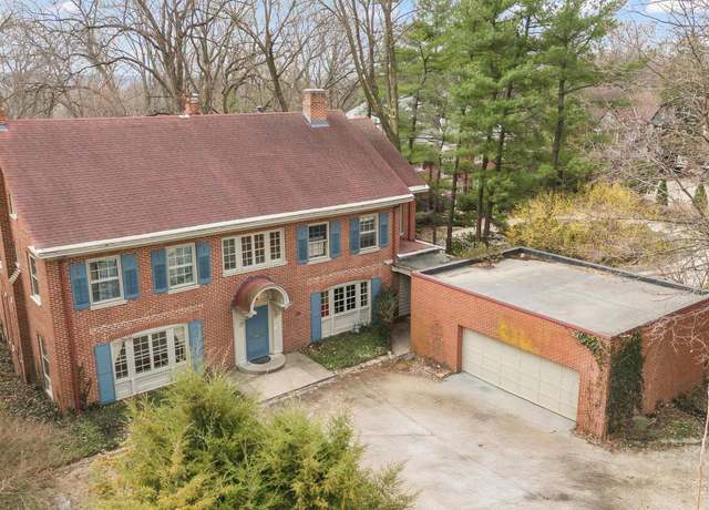 Property at 1614 W Moss Ave, Peoria, IL 61606, 5 beds, 4 baths