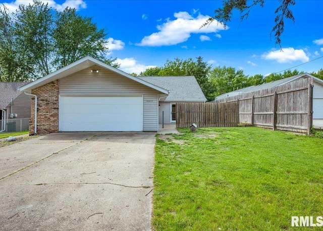 Property at 14537 N Grandview Dr, Chillicothe, IL 61523, 4 beds, 1.5 baths