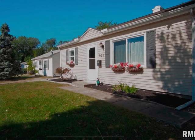 Property at 921 W Purtscher Dr, Peoria, IL 61614, 2 beds, 1 bath