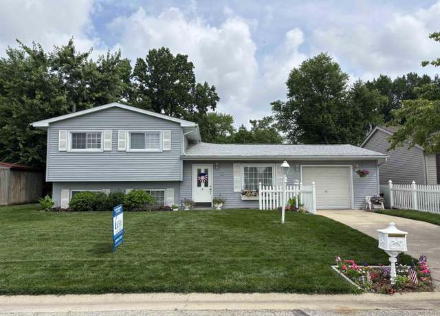 Property at 5 Calland Dr, Springfield, IL 62704, 4 beds, 2 baths