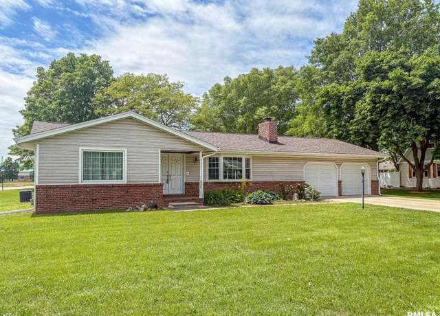 Property at 519 N Hushaw Ave, Chillicothe, IL 61523, 3 beds, 2 baths