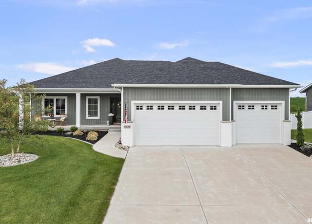 Property at 5835 Pigeon Creek Rd, Bettendorf, IA 52722, 4 beds, 3 baths