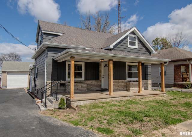 Property at 1205 E Elm St, West Frankfort, IL 62896, 4 beds, 1 bath