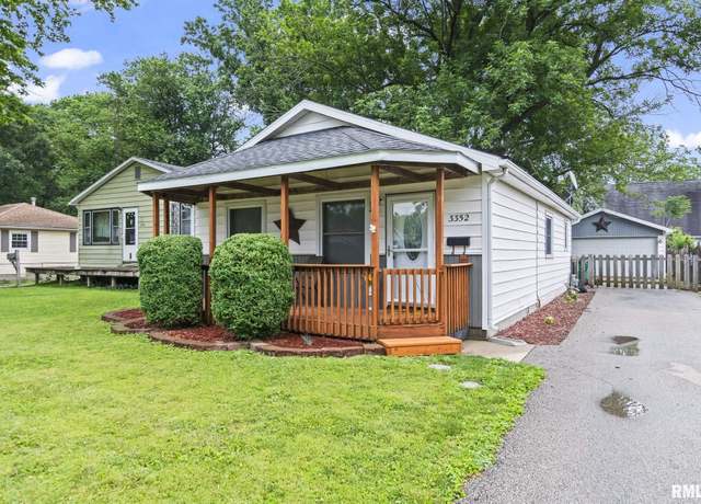 Property at 3352 Carman Ave, Springfield, IL 62703, 2 beds, 1.5 baths