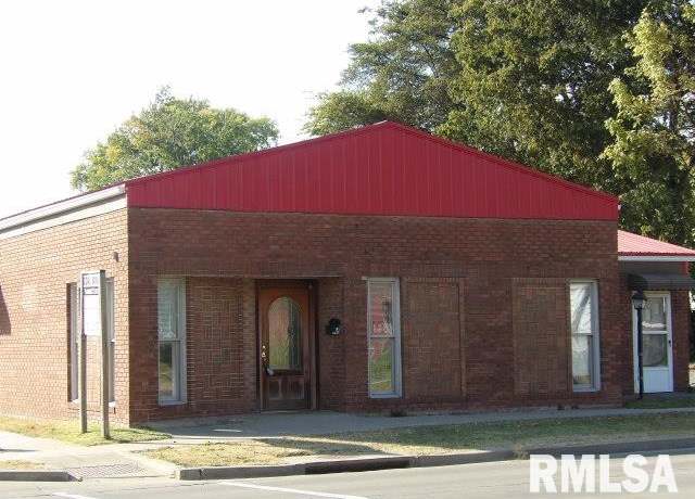 Property at 127 S Granger St, Harrisburg, IL 62946, 1 bed