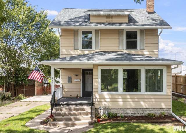 Property at 230 E Garfield St, Davenport, IA 52803, 3 beds, 2 baths