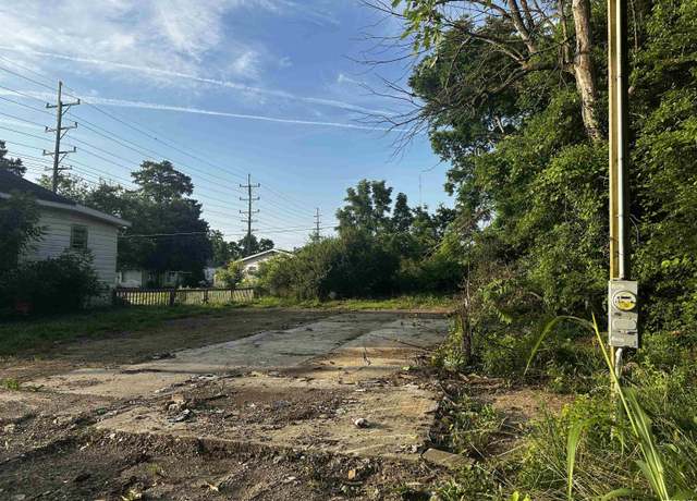 Property at 111 Midkiff St, Harrisburg, IL 62946