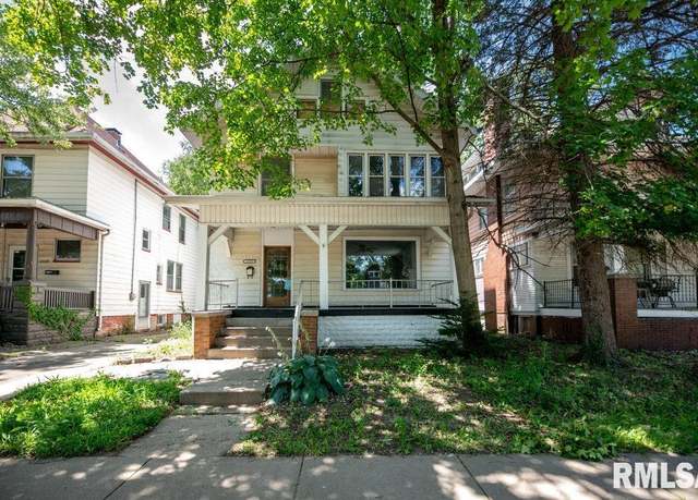 Property at 1121 N University St, Peoria, IL 61606, 4 beds, 1.5 baths