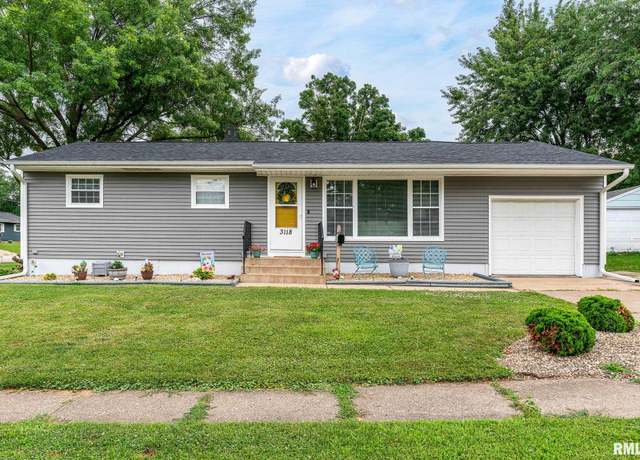 Property at 3118 W Denison Ave, Davenport, IA 52804, 4 beds, 2 baths