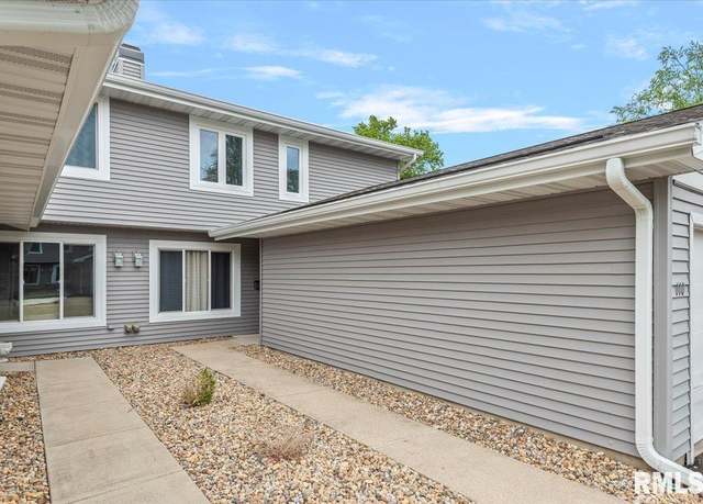 Property at 110 Brookside Pl, Springfield, IL 62704, 3 beds, 2.5 baths
