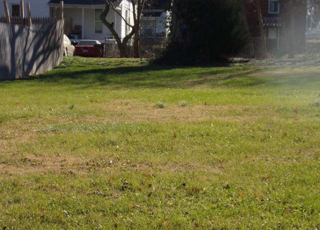 Property at 119 W Ogara St, Harrisburg, IL 62946
