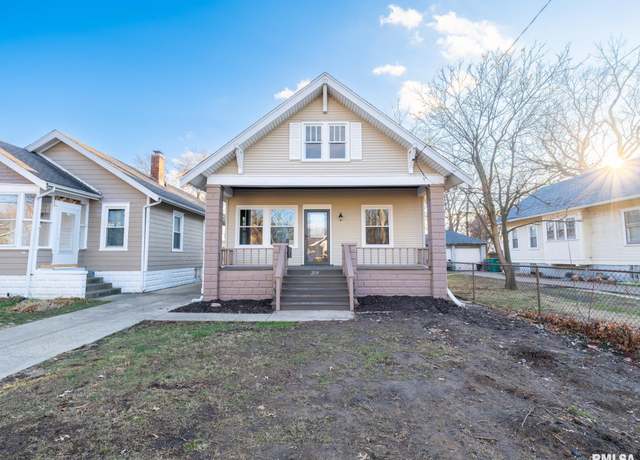 Property at 2114 W Ayres Ave, West Peoria, IL 61604, 2 beds, 1 bath
