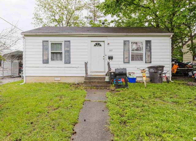 Property at 507 N Davis St, Carbondale, IL 62901, 2 beds, 1 bath