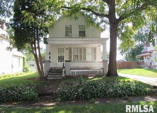 Property at 2349 W 2nd St, Davenport, IA 52802, 2 beds, 2 baths