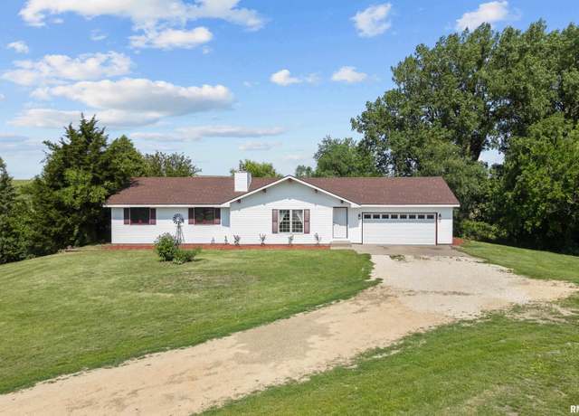 Property at 3796 160th St, Bryant, IA 52727, 5 beds, 2 baths