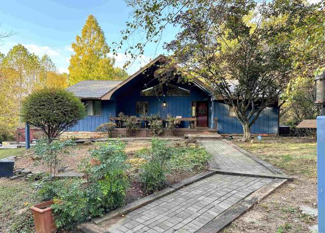 Property at 73 Upper Brush Hill Rd, Carbondale, IL 62901, 3 beds, 3 baths