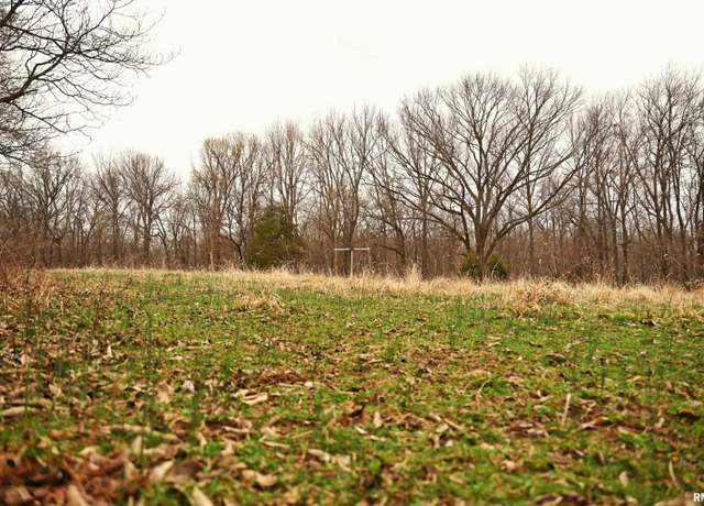 Property at 860 400 Ave N, Mt Sterling, IL 62353