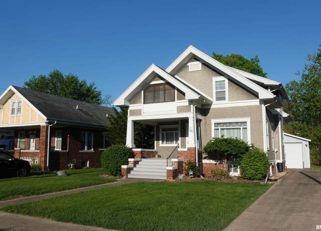 Property at 730 Jefferson St, Galesburg, IL 61401, 3 beds, 1.5 baths