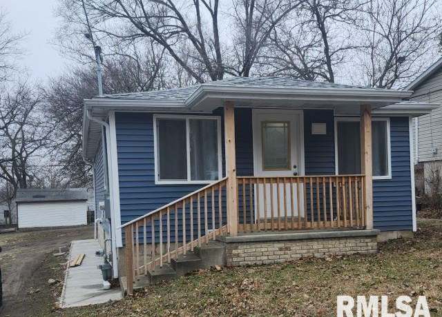 Property at 4021 N Boulevard Ave, Peoria, IL 61614, 3 beds, 2 baths