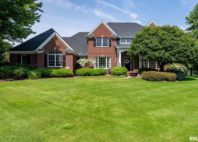 Property at 2256 Cromwell Cir, Davenport, IA 52807, 5 beds, 4.5 baths