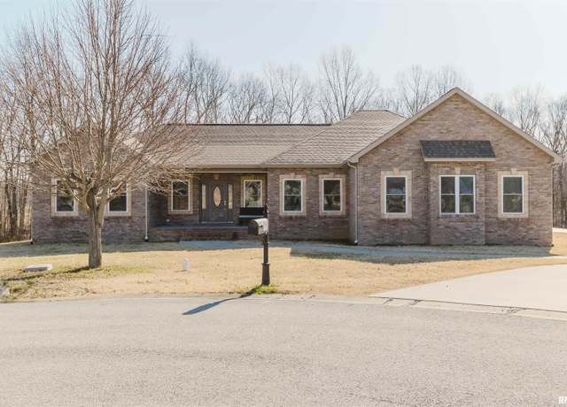 Property at 1621 S Eugene Ln, Marion, IL 62959, 4 beds, 3.5 baths