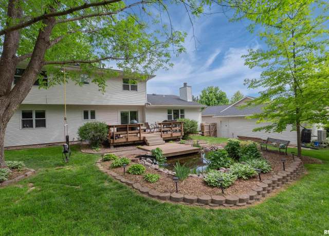 Property at 8530 W 17th St, Rock Island, IL 61201, 4 beds, 3 baths