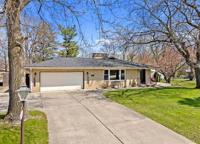 Property at 416 Highview Rd, East Peoria, IL 61611, 3 beds, 2 baths