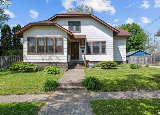 Property at 1824 22nd St, Rock Island, IL 61201, 3 beds, 2 baths