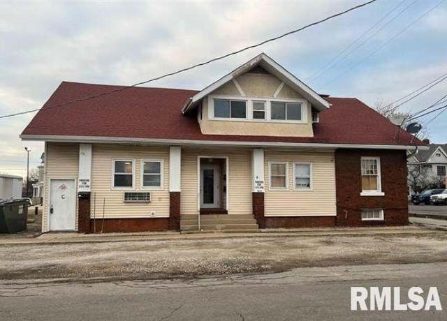 Property at 515 E Vine St, Springfield, IL 62704, 5 beds, 3 baths