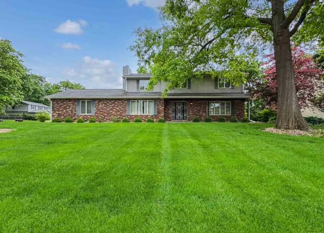Property at 6246 N Post Oak Rd, Peoria, IL 61615, 4 beds, 2.5 baths