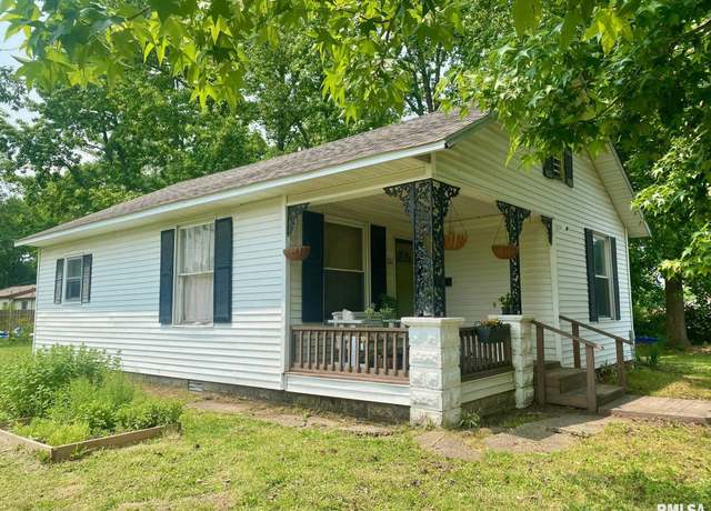 Property at 501 N 18th St, Herrin, IL 62948, 2 beds, 1 bath