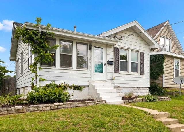 Property at 1201 E Hines Ave, Peoria Heights, IL 61616, 2 beds, 2 baths