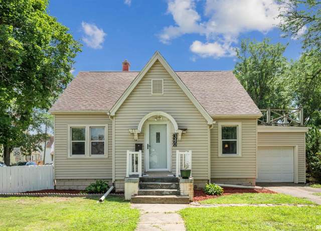 Property at 340 23rd Ave, Moline, IL 61265, 3 beds, 1 bath