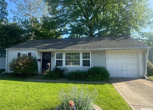 Property at 13 Barbara Ct, Springfield, IL 62704, 2 beds, 1 bath