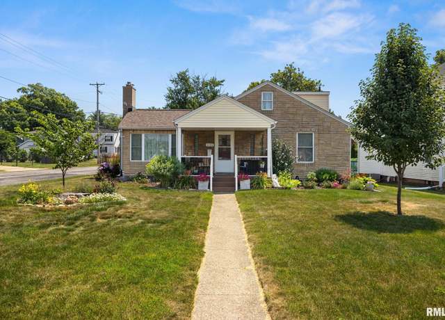 Property at 3126 N Avalon Pl, Peoria, IL 61604, 3 beds, 1.5 baths