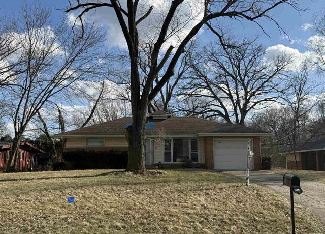Property at 2910 W Westport Rd, Peoria, IL 61615, 2 beds, 1 bath