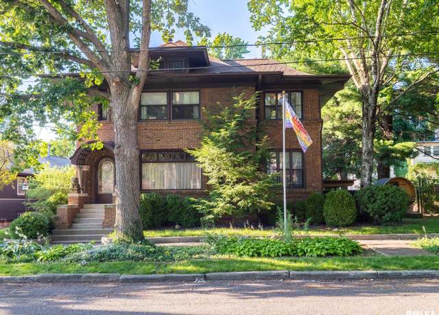 Property at 57 Selden St, Galesburg, IL 61401, 4 beds, 2 baths
