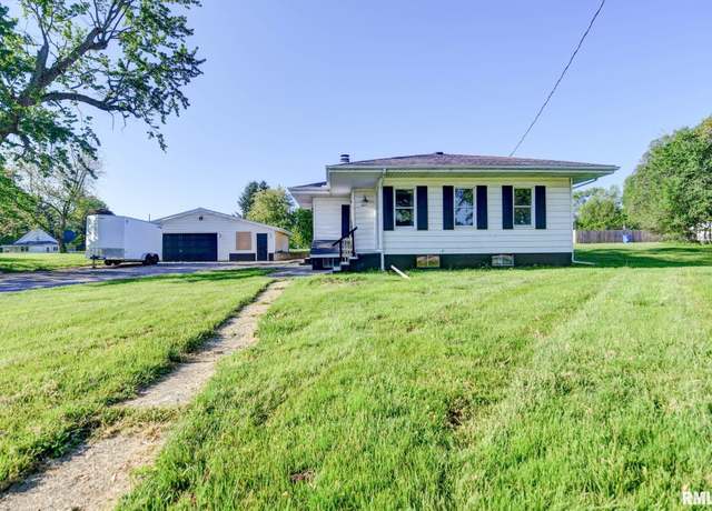 Property at 611 Mason St, Tovey, IL 62570, 3 beds, 1 bath