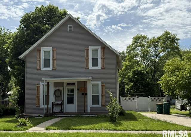 Property at 618 S Johnson St, Macomb, IL 61455, 4 beds, 2 baths
