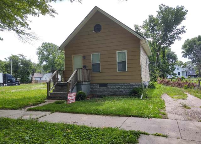 Property at 926 10th Ave, Rock Island, IL 61201, 1 bed, 1 bath