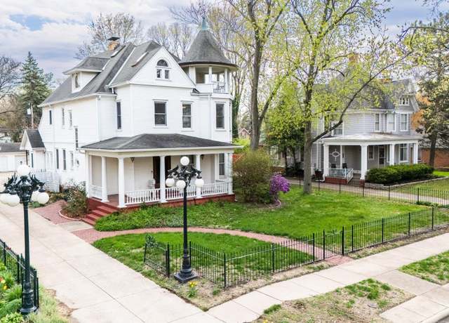 Property at 910 Washington St, Pekin, IL 61554, 4 beds, 3 baths