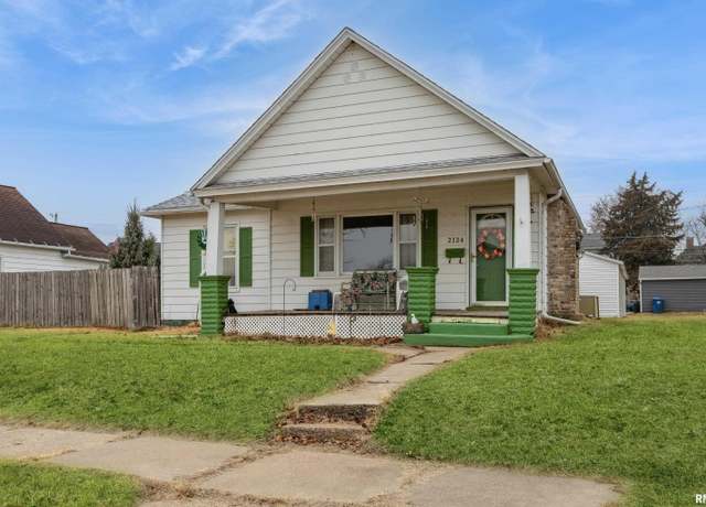 Property at 2124 Mckinley St, Clinton, IA 52732, 2 beds, 1 bath