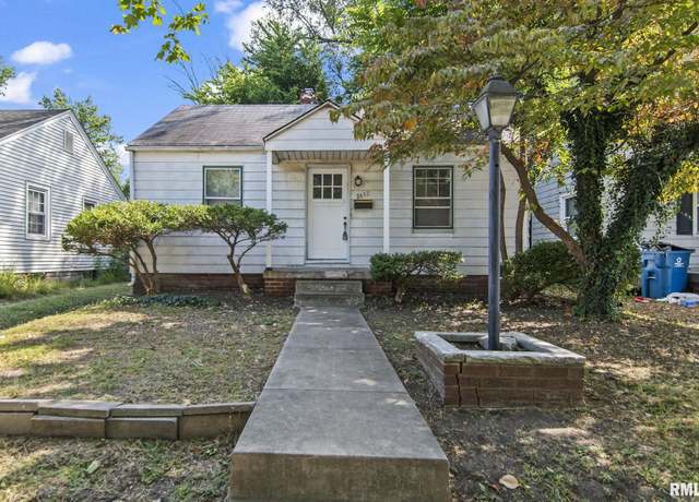 Property at 2652 Yale Blvd, Springfield, IL 62703, 2 beds, 1 bath