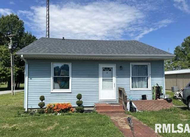 Property at 415 S Park St, Sesser, IL 62884, 2 beds, 1 bath