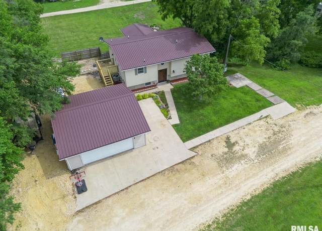 Property at 335 Sand Aly, Toronto, IA 52777, 3 beds, 2 baths