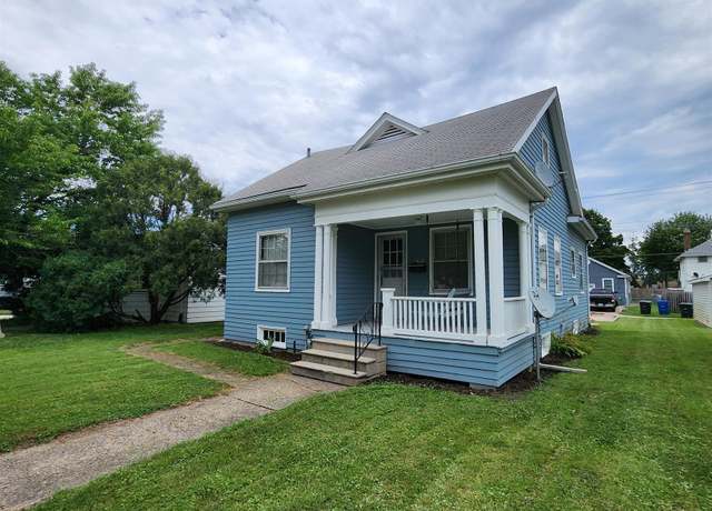 Property at 1908 24th St, Moline, IL 61265, 3 beds, 1 bath